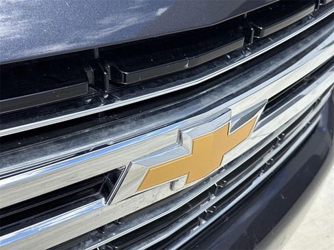 Used 2023 Chevrolet Suburban LT image 28