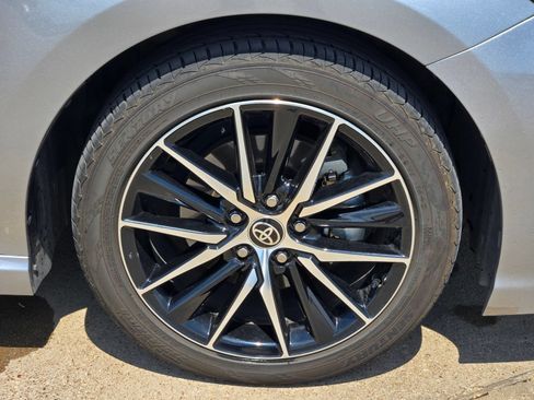 Used 2024 Toyota Camry SE FWD image 8