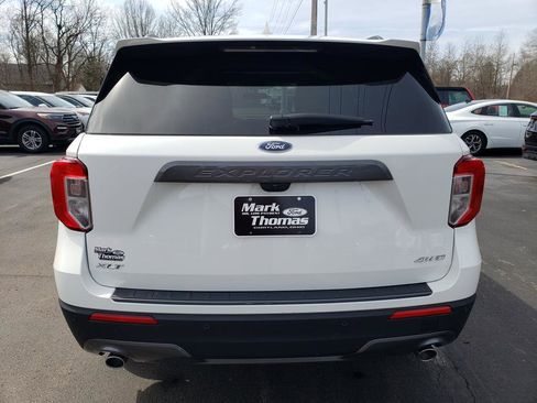 Used 2023 Ford Explorer XLT w/ Equipment Group 202A image 6