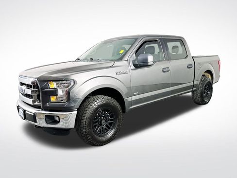 Used 2016 Ford F150 XLT image 4
