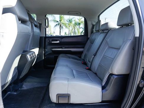 Used 2020 Toyota Tundra SR5 w/ SR5 Leather Package AWD/4WD image 32