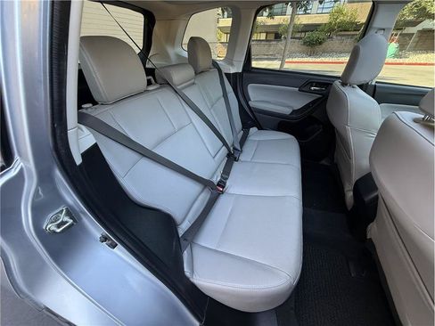 Used 2014 Subaru Forester 2.5i Limited w/ Popular Package #2 AWD/4WD image 23