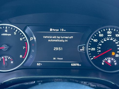 Certified 2022 Kia Seltos SX w/ Sunroof Package AWD/4WD image 28