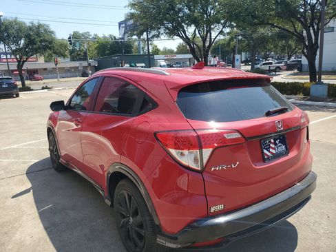 Used 2022 Honda HR-V Sport image 4