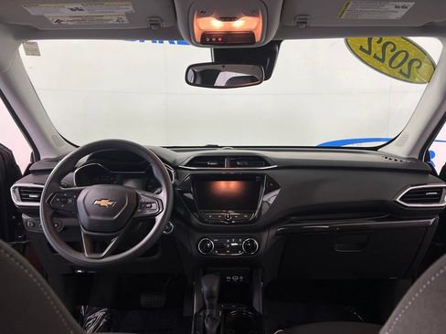 Certified 2022 Chevrolet TrailBlazer LT w/ Convenience Package FWD image 10