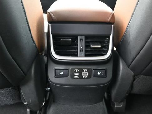 Used 2024 Subaru Outback Touring XT AWD/4WD image 17