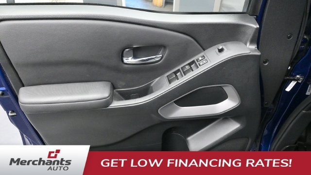 Used 2022 Nissan Frontier SV AWD/4WD image 21