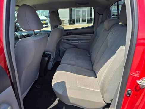 Used 2015 Toyota Tacoma PreRunner w/ Convenience Package RWD image 12