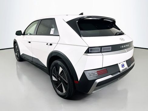 New 2026 Hyundai Ioniq 5 SEL image 7