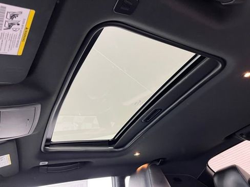 Used 2023 Dodge Challenger GT w/ Plus Package image 18