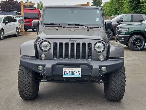 Certified 2017 Jeep Wrangler Unlimited Sahara AWD/4WD image 2
