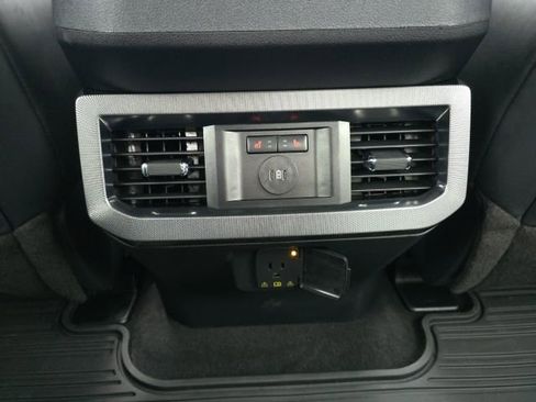 Certified 2025 Ford F250 Platinum AWD/4WD image 8