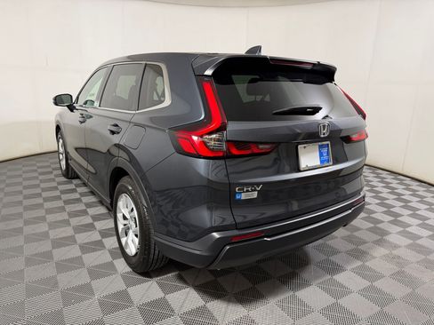 Used 2025 Honda CR-V LX image 2