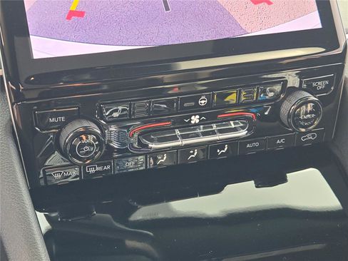 New 2025 Jeep Grand Cherokee Limited w/ Black Appearance Package image 31