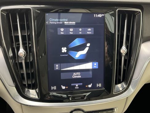 Used 2019 Volvo S60 T6 Momentum w/ Premium Package image 19