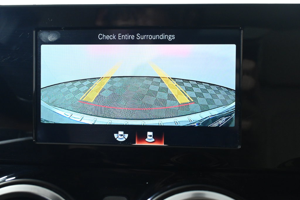 Used 2021 Mercedes-Benz GLA 250 4MATIC image 25