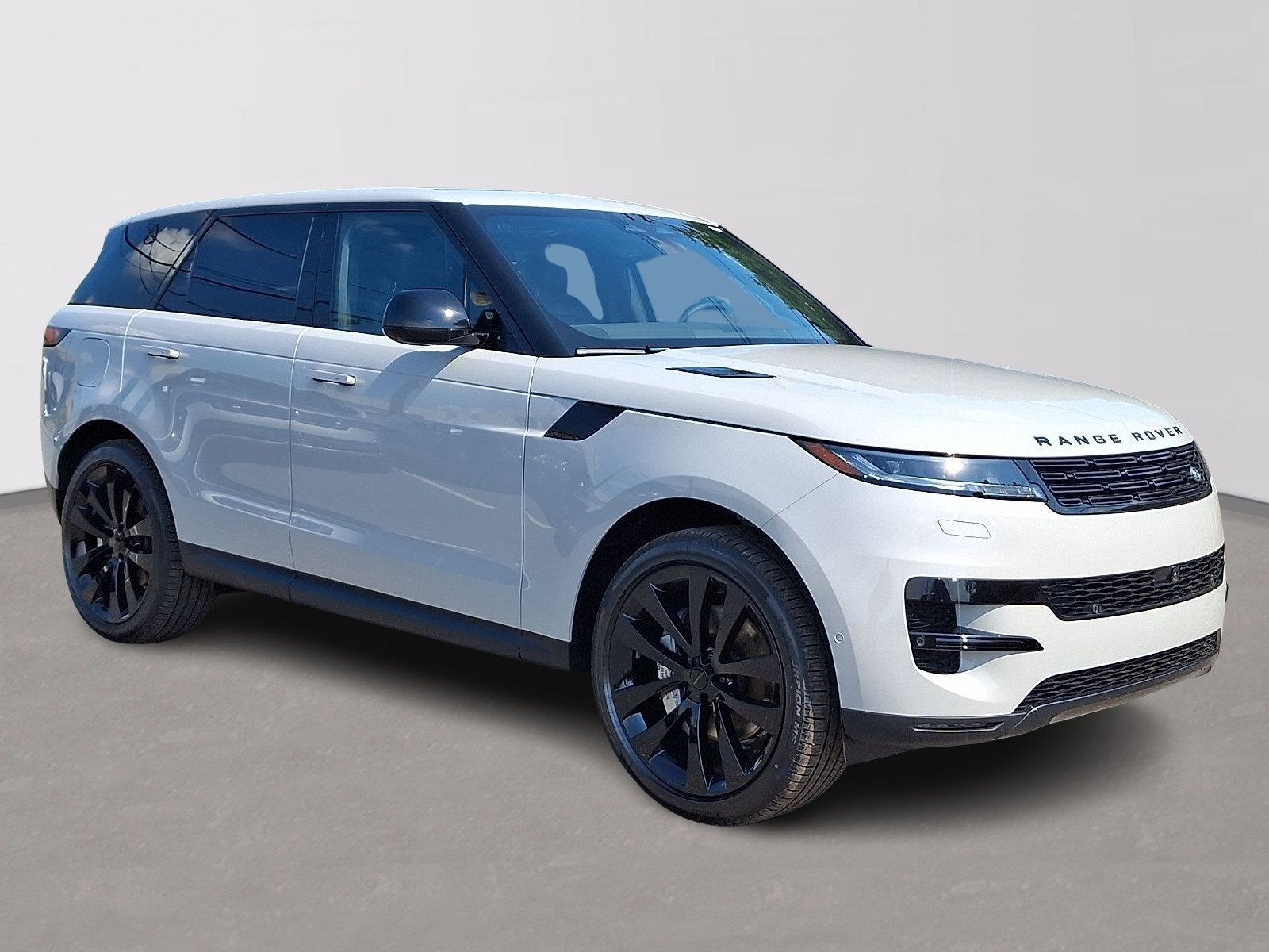 New 2026 Land Rover Range Rover Sport SE AWD/4WD image 2