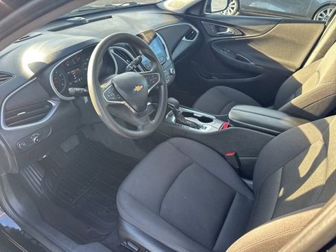Used 2023 Chevrolet Malibu LT image 11