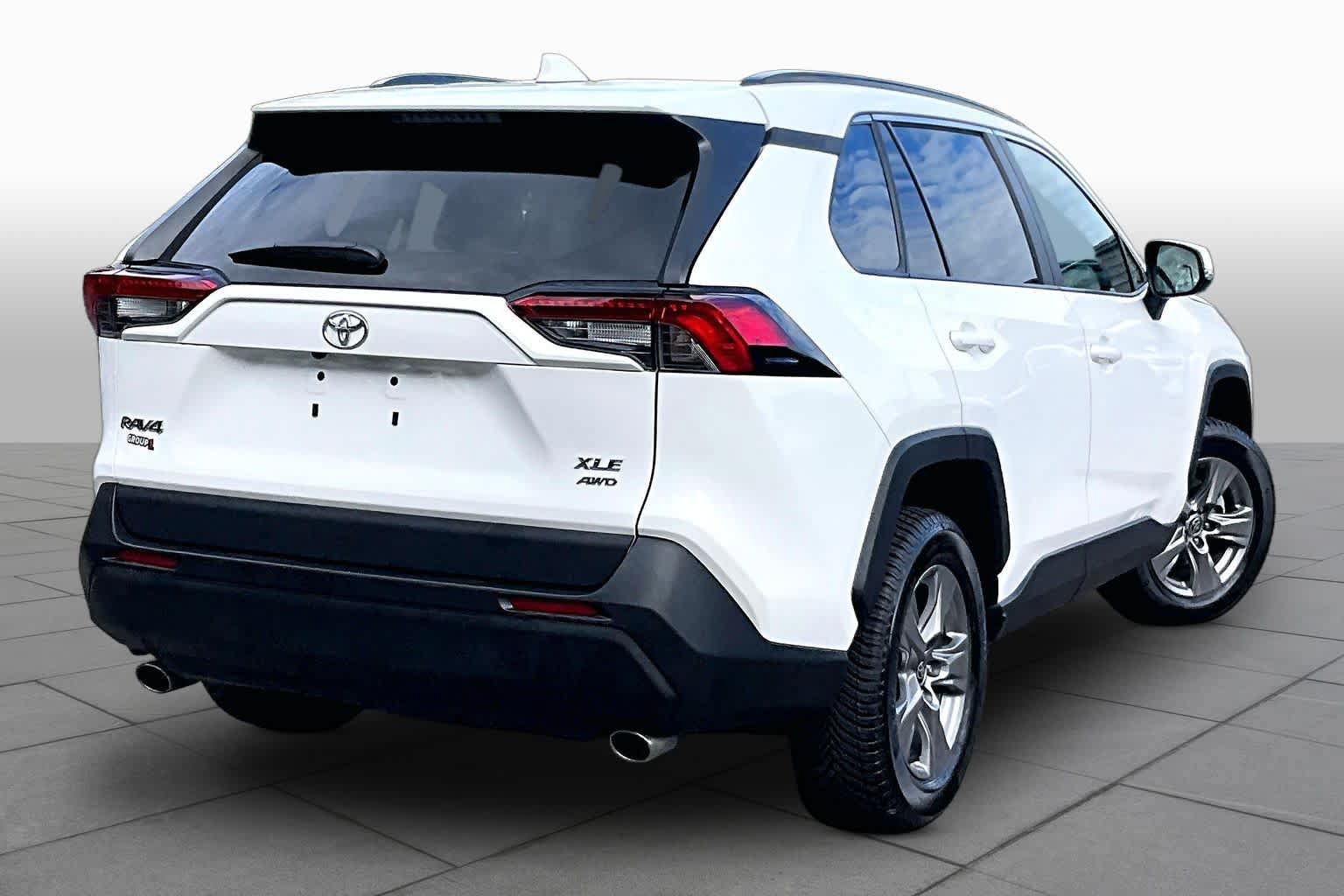 Used 2023 Toyota RAV4 XLE w/ Convenience Package AWD/4WD image 13