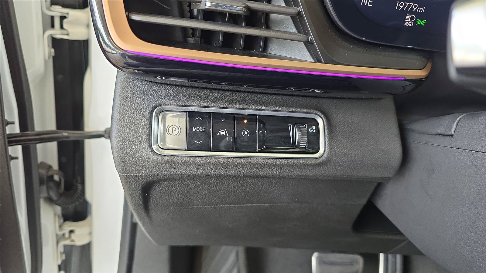 Used 2025 Buick Envision Sport Touring AWD/4WD image 25