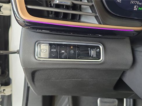 Used 2025 Buick Envision Sport Touring AWD/4WD image 25