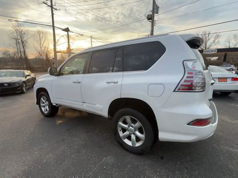 Used 2017 Lexus GX 460 w/ Navigation Package AWD/4WD image 6