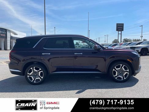 Used 2024 Hyundai Palisade Limited FWD image 8
