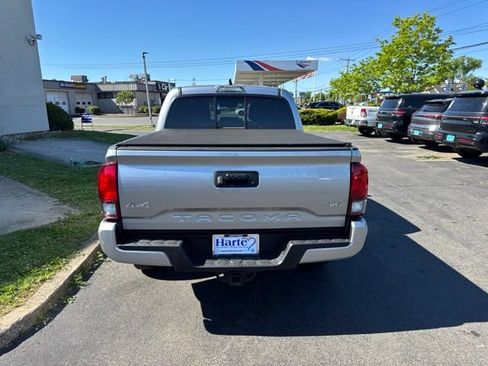 Used 2023 Toyota Tacoma SR AWD/4WD image 5