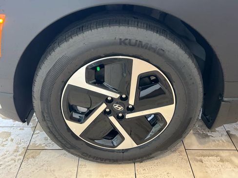 New 2026 Hyundai Ioniq 9 SE image 16