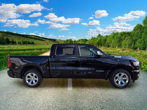 Used 2025 RAM 1500 Big Horn AWD/4WD image 7