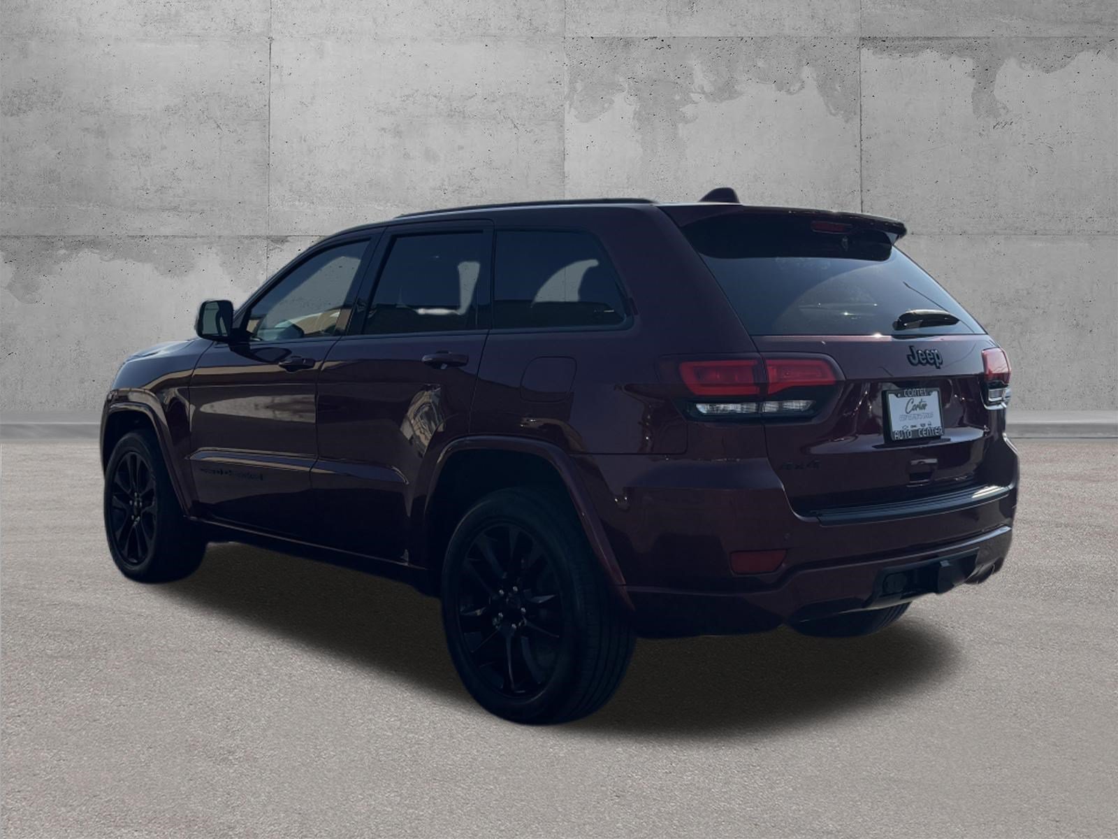 Used 2021 Jeep Grand Cherokee Laredo X AWD/4WD image 5