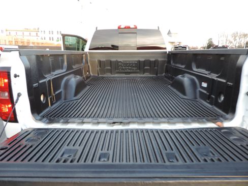 Used 2019 GMC Sierra 3500 SLT w/ Duramax Plus Package image 19