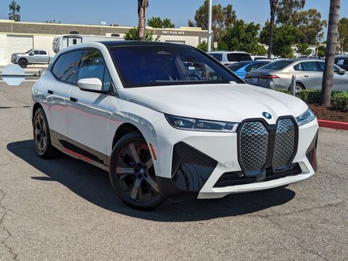 Used 2024 BMW iX M60 image 2