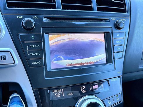 Used 2012 Toyota Prius V Two image 28