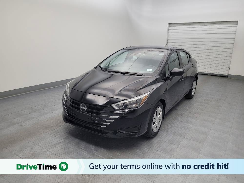 Used 2025 Nissan Versa S w/ Trunk Package FWD image 1