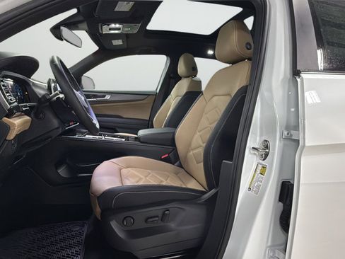 New 2026 Volkswagen Atlas Cross Sport SE AWD/4WD image 16