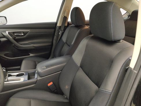 Used 2018 Nissan Altima 2.5 SR FWD image 17