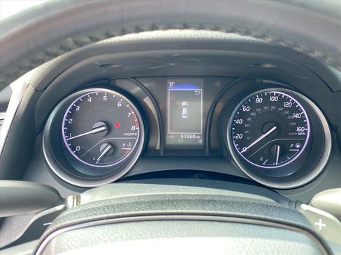 Used 2023 Toyota Camry SE FWD image 18