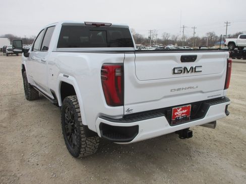 New 2026 GMC Sierra 2500 Denali w/ Denali Reserve Package image 11