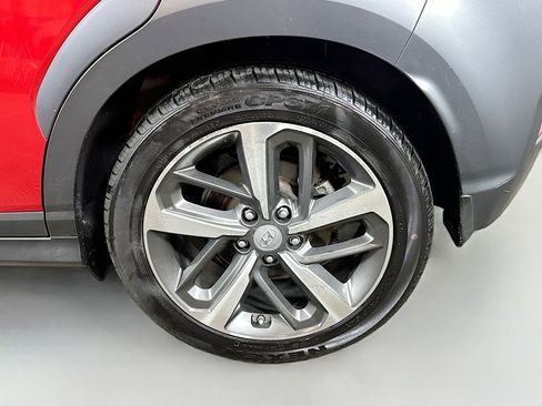 Used 2021 Hyundai Kona Limited FWD image 30