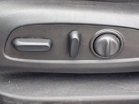 Used 2024 Chevrolet Equinox LT image 4