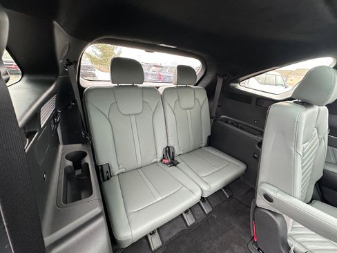 Used 2025 Kia Sorento SX Prestige w/ Sage Leather Package image 29
