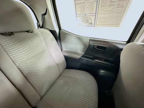 Used 2023 Toyota Tacoma SR AWD/4WD image 14