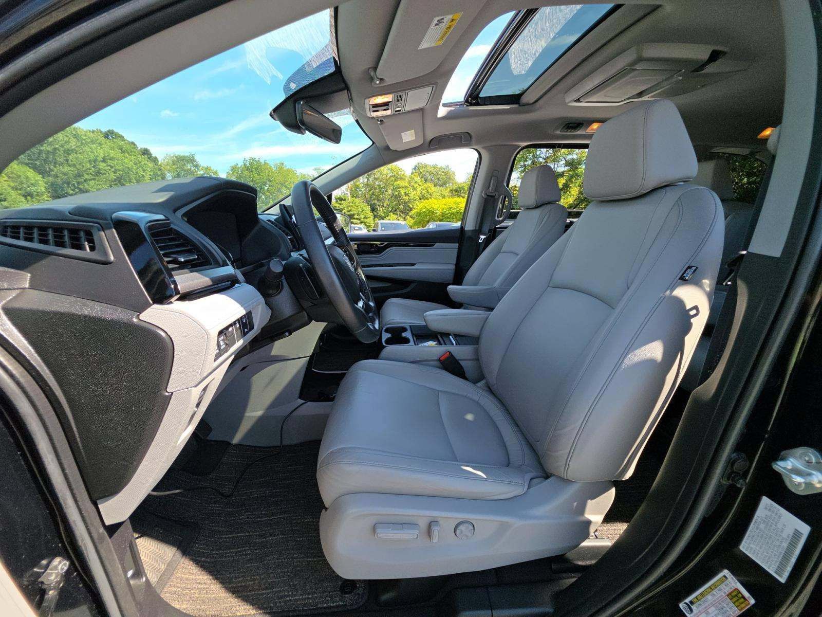 Used 2022 Honda Odyssey Touring image 6
