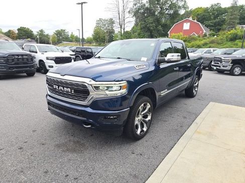 Used 2022 RAM 1500 Limited w/ Body-Colour Bumper Group AWD/4WD image 3