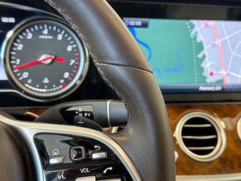 Used 2019 Mercedes-Benz E 300 image 16