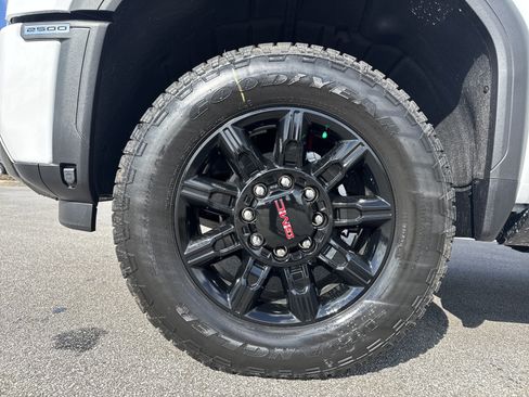 New 2026 GMC Sierra 2500 AT4 w/ AT4 Premium Plus Package image 13