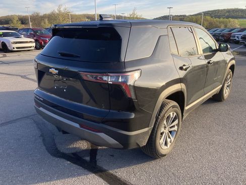 Used 2026 Chevrolet Equinox LT AWD/4WD image 7