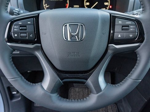 New 2026 Honda Odyssey Touring image 26