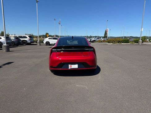 Used 2024 Toyota Prius Prime FWD image 8